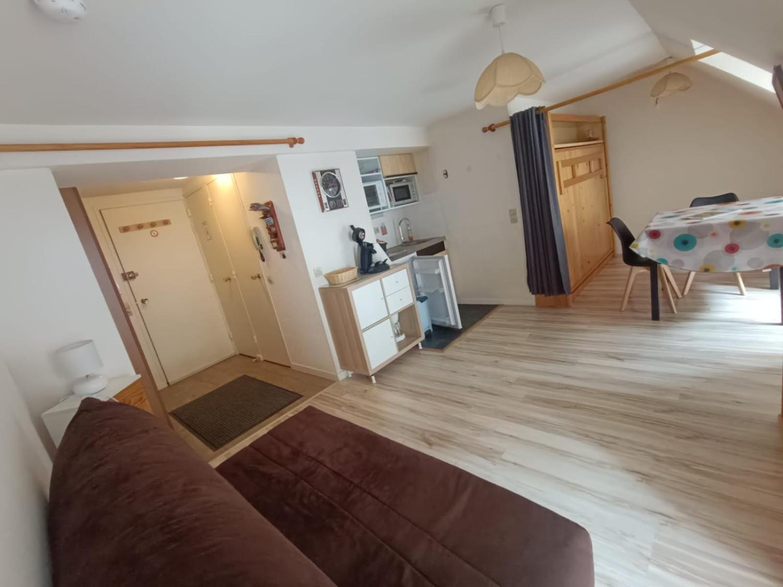 Studio Classe 4 Personnes Face Aux Thermes, Avec Coin Nuit Le Mont-Dore Εξωτερικό φωτογραφία